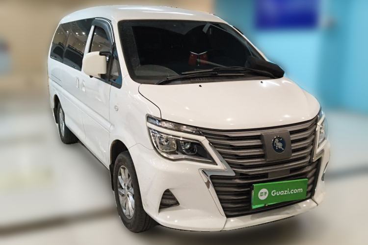 Used FORTHING Lingzhi M5 2022 Standard Edition Luxury 7-Seater Front Right 45 Deg