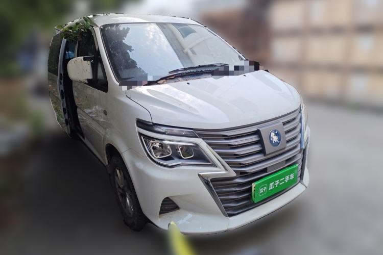 Used FORTHING Lingzhi M5 2022 Standard Edition Luxury 7-Seater Front Right 45 Deg