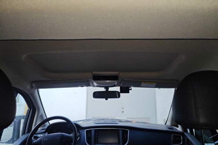 Used FORTHING Lingzhi M5 2022 Standard Edition Luxury 7-Seater Headliner