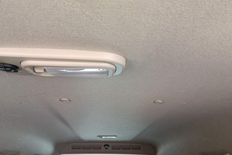 Used FORTHING Lingzhi M5 2022 Passenger Version Standard Model 9-Seater Headliner