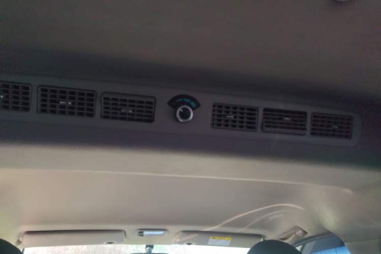 Used FORTHING Lingzhi M5 2022 Comfort Model 7 Seats Headliner