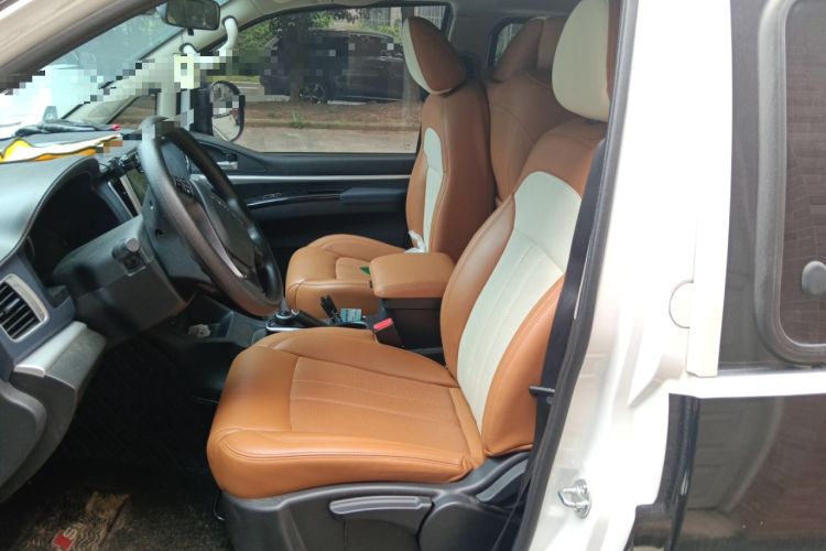 Used FORTHING Lingzhi M5 2022 Passenger Version Standard Model 9-Seater Left Front Seat