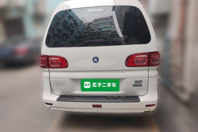 Used FORTHING Lingzhi M5 2022 Standard Version Base Model 7 Seats Rear