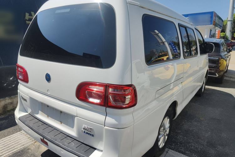 Used FORTHING Lingzhi M5 2022 Standard Version Base Model 7 Seats Rear Right 45 Deg