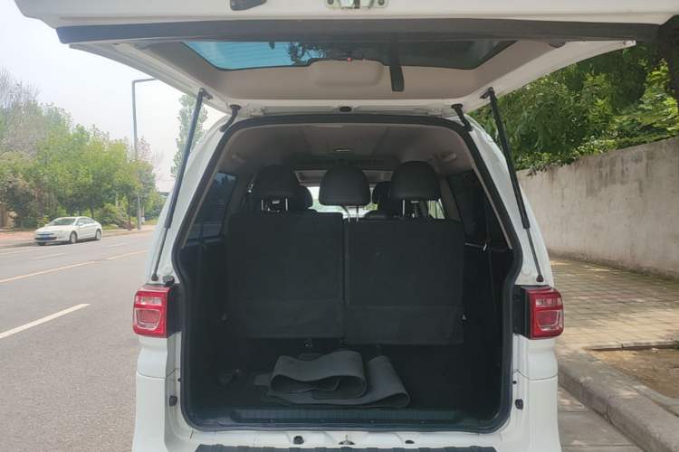 Used FORTHING Lingzhi M5 2022 Standard Edition Luxury 7-Seater Trunk