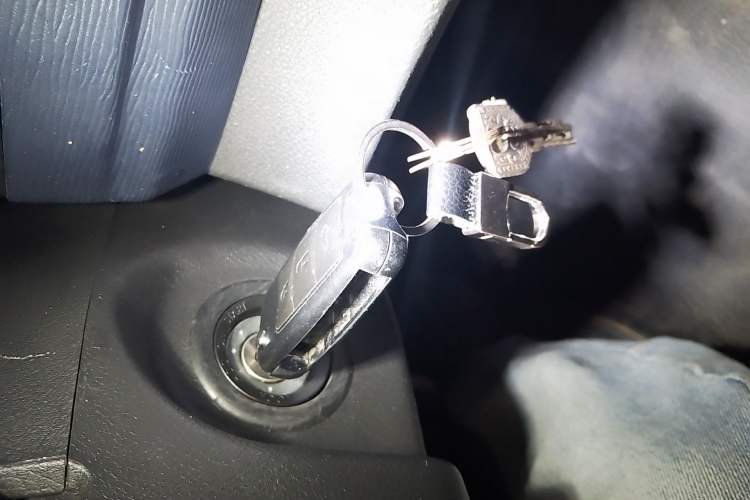 Used FORTHING Lingzhi M5 2022 Passenger Version Standard Model 9-Seater Vehicle Key