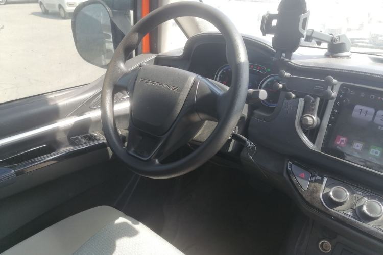 Used FORTHING Lingzhi M5 2023 Van Version Classic 2-Seater Steering Wheel