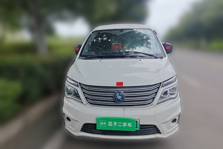 Used FORTHING Lingzhi M5 2023 Van Model Basic Version 2 Seats Front
