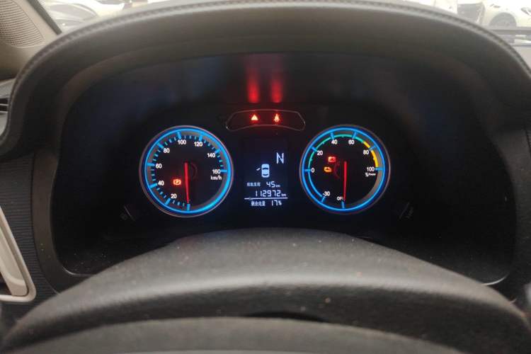 Used FORTHING Lingzhi M5 2023 Van Model Basic Version 2 Seats Odometer Close Up