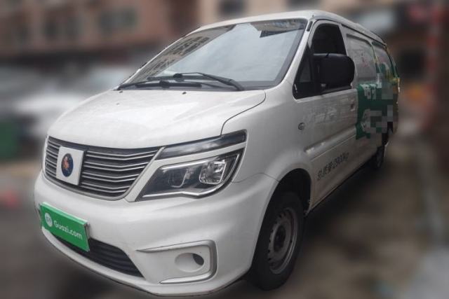 Used FORTHING Lingzhi M5 2023 Van Model Basic Version 2 Seats