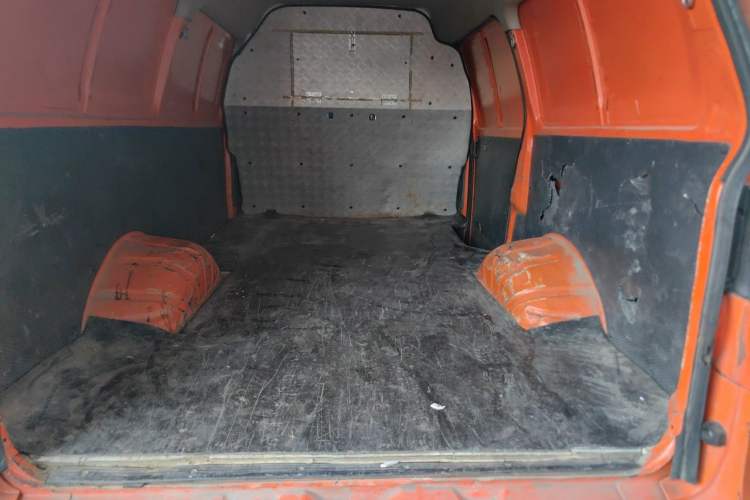 Used FORTHING Lingzhi M5 2023 Van Version Classic 2-Seater Trunk