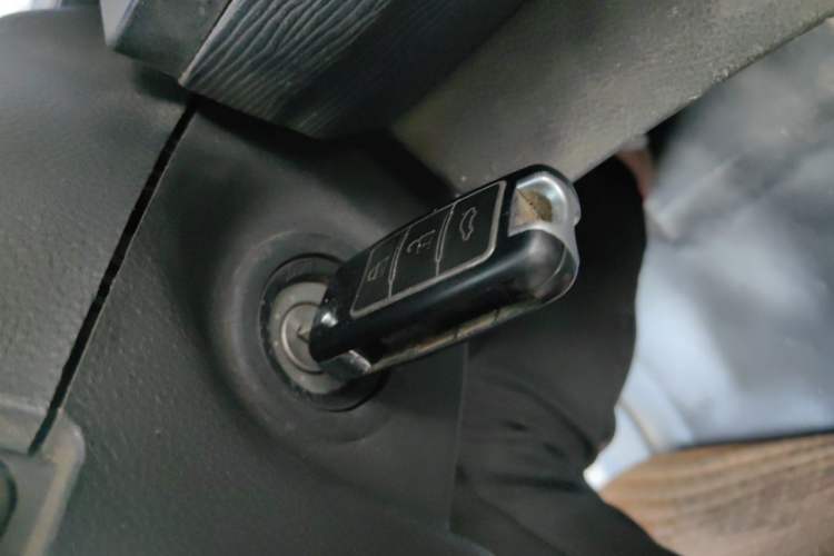 Used FORTHING Lingzhi M5 2023 Van Version Classic 2-Seater Vehicle Key