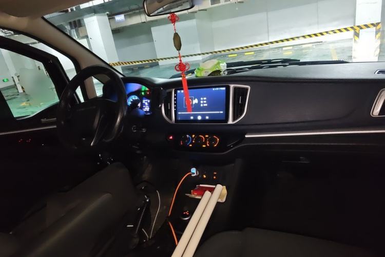 Used FORTHING Lingzhi M5 2024 460 km Range Passenger Version Standard Edition 7 Seats Center Console