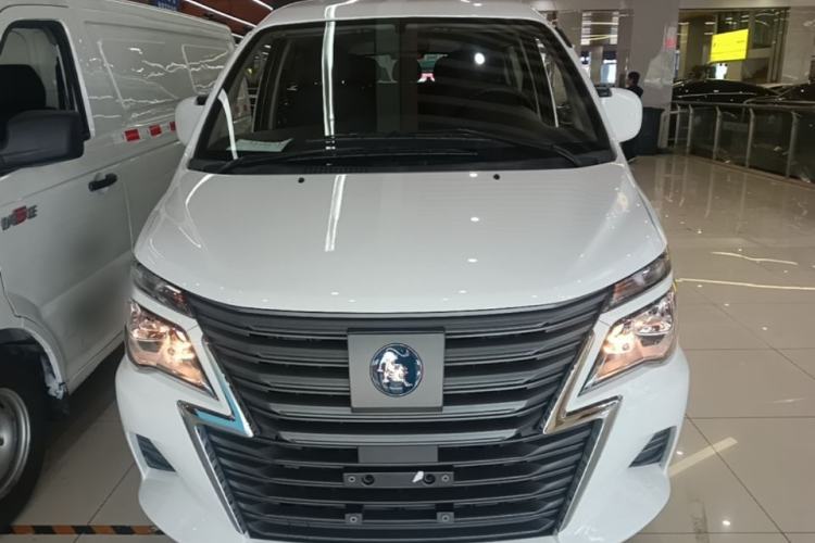 Used FORTHING Lingzhi M5 2024 460 km Range Passenger Version Standard Type 9 Seats Front