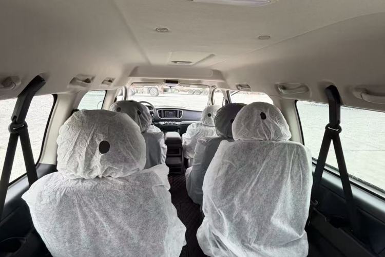 Used FORTHING Lingzhi M5 2024 Standard Edition Luxury 9-Seater Interior 2