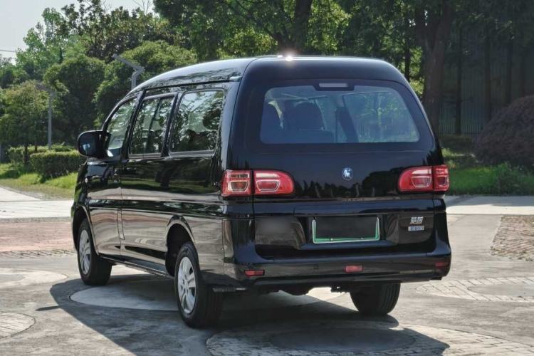 Used FORTHING Lingzhi M5 2025 Model, 420km Pure Electric Urban Version, 5-seater Exterior 3