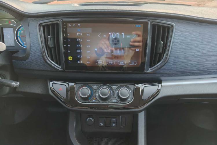 Used FORTHING Lingzhi M5 2025 Model, 420km Pure Electric Urban Version, 5-seater Interior 7