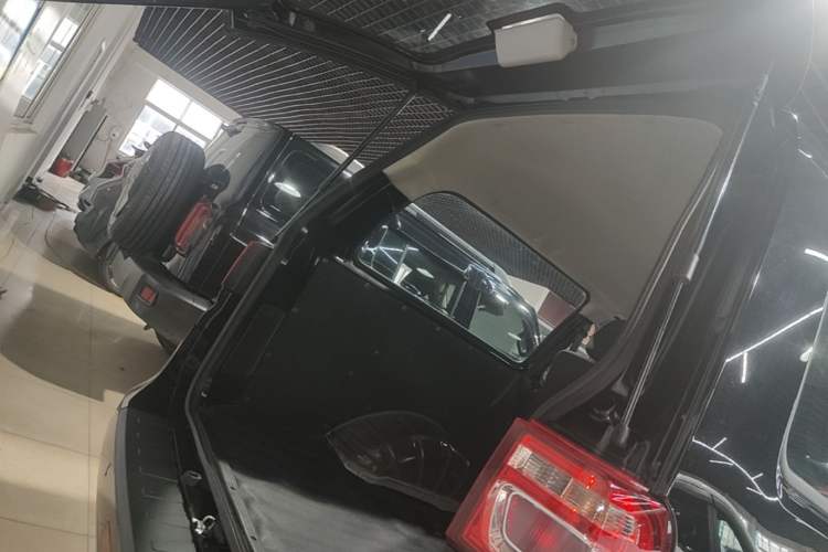 Used FORTHING Lingzhi M5 2025 Model, 420km Pure Electric Urban Version, 5-seater Trunk