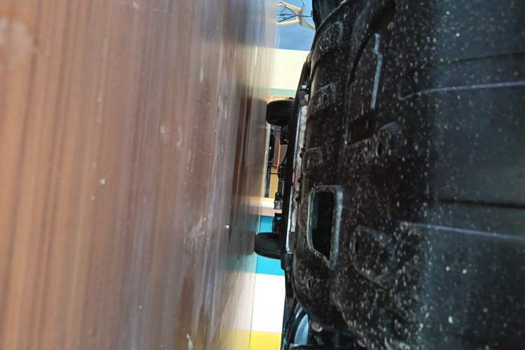 Used FORTHING Lingzhi M5 2025 Model 110km Range-Extended Comfort Version, 7 Seats Chassis Front