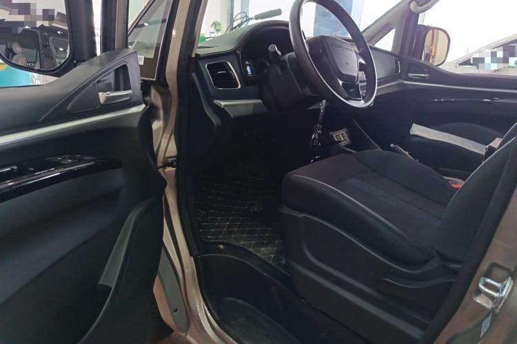 Used FORTHING Lingzhi M5 2025 Model 110km Range-Extended Comfort Version, 7 Seats Driver Seat