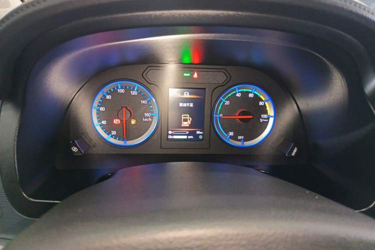 Used FORTHING Lingzhi M5 2025 Model 110km Range-Extended Comfort Version, 7 Seats Instrument Cluster