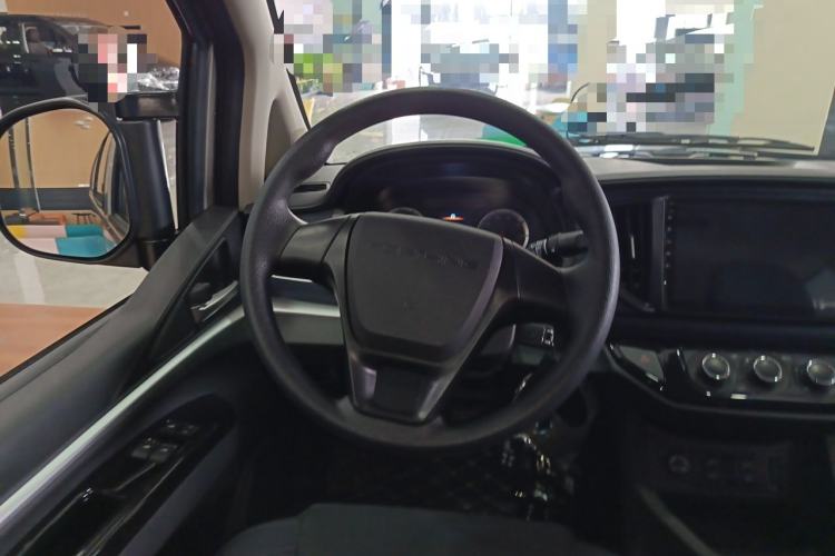 Used FORTHING Lingzhi M5 2025 Model 110km Range-Extended Comfort Version, 7 Seats Steering Wheel