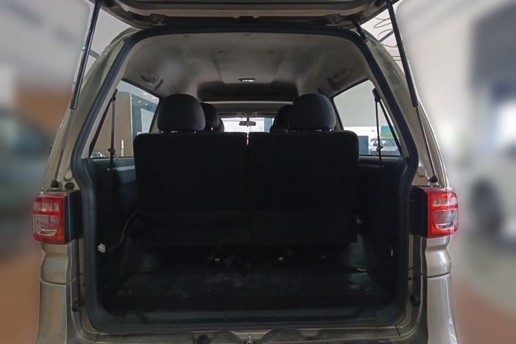 Used FORTHING Lingzhi M5 2025 Model 110km Range-Extended Comfort Version, 7 Seats Trunk