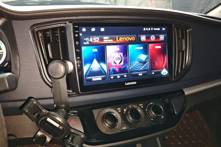 Used FORTHING Lingzhi M5 2025 Model 110km Range-Extended Comfort Version, 7 Seats Audio And AC Panel