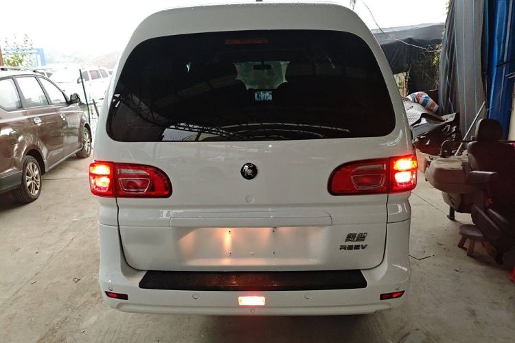 Used FORTHING Lingzhi M5 2025 Model 110km Range-Extended Comfort Version, 7 Seats Rear
