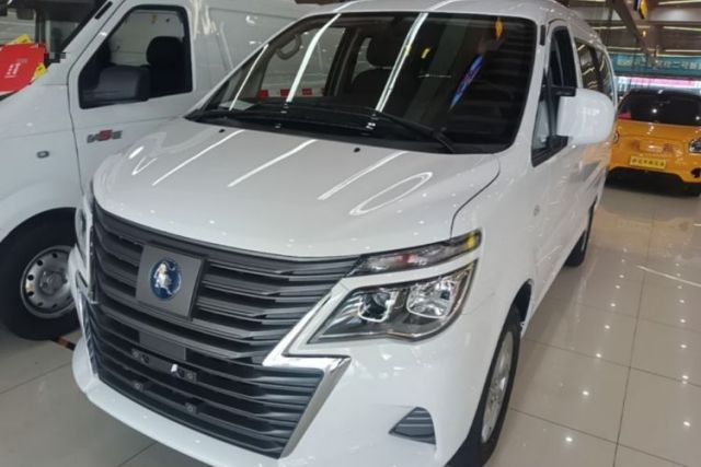 Used FORTHING Lingzhi M5 2025 Model 460km Basic Version, 9 Seats