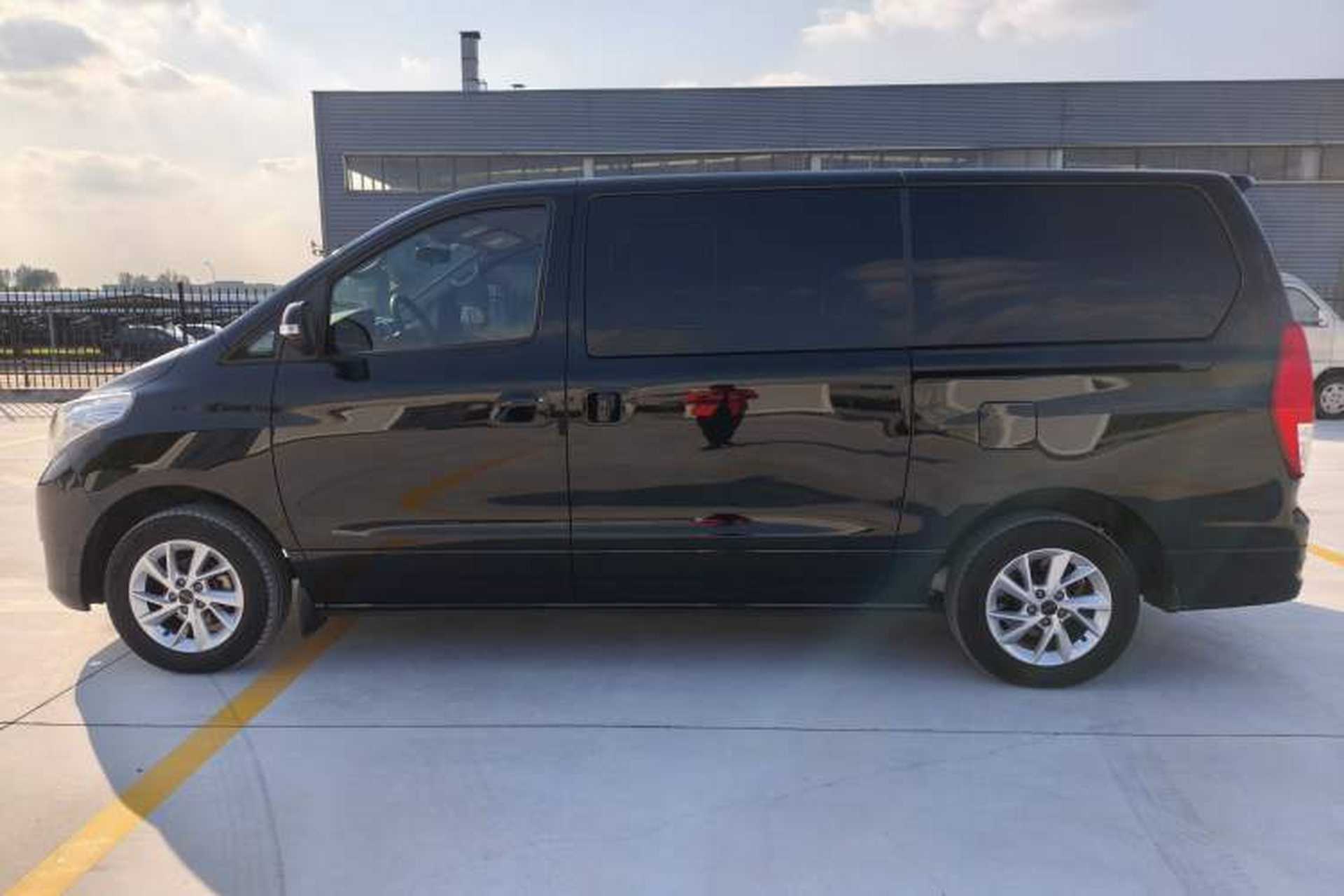 Used FORTHING Lingzhi PLUS 2021 Travel Edition 2.0L Manual Luxury 7-Seater Exterior 3