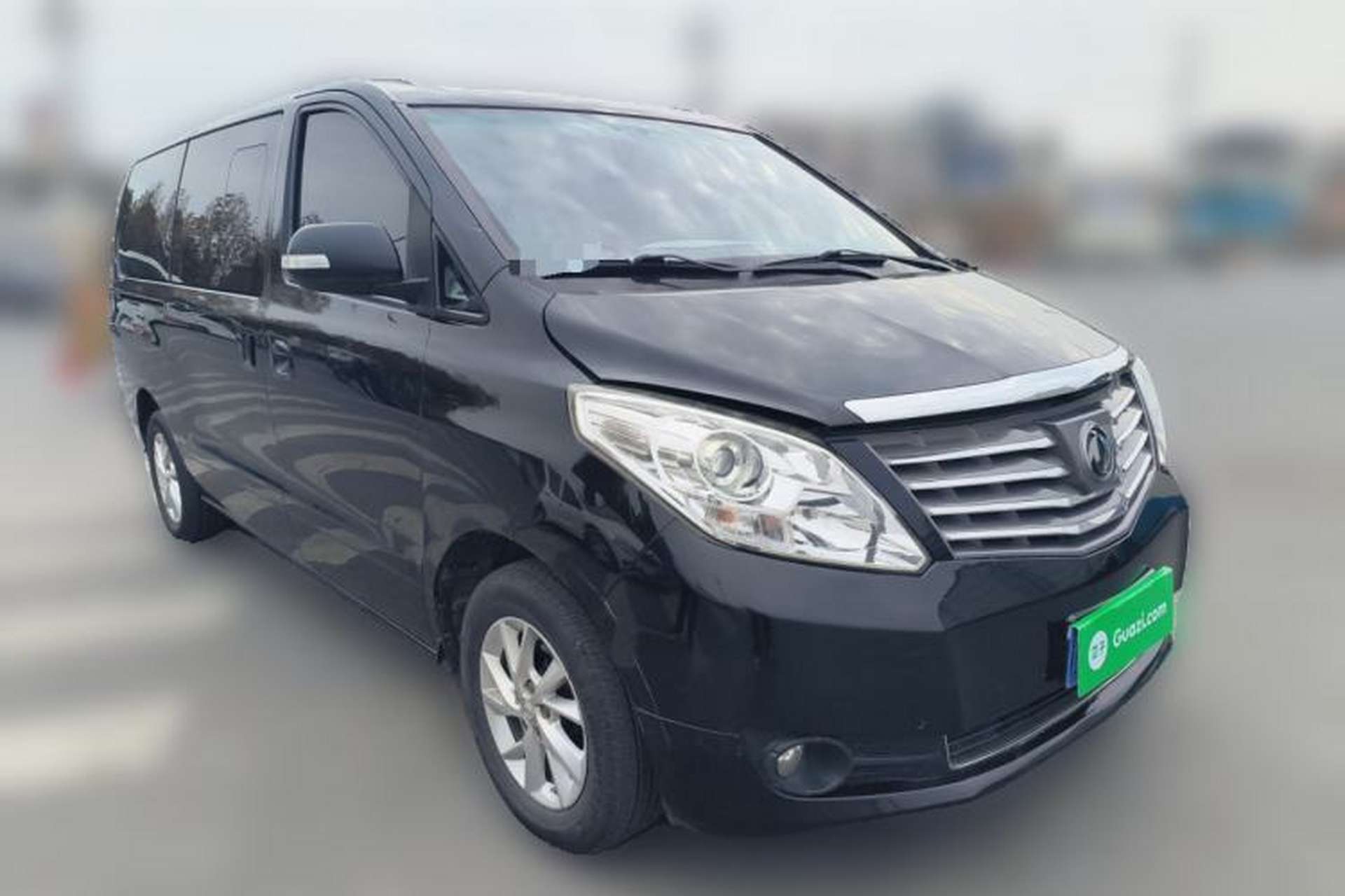 Used FORTHING Lingzhi PLUS 2021 2.0L Manual Luxury 7-Seater Front Right 45 Deg