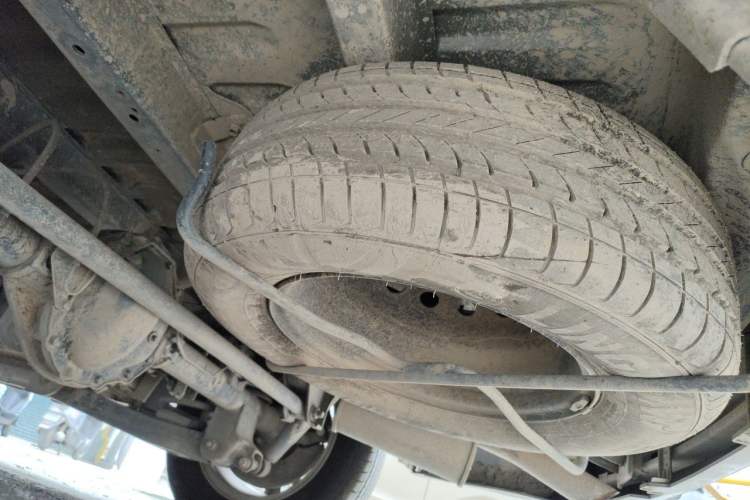 Used FORTHING Lingzhi PLUS 2021 2.0L Manual Luxury 7-Seater Chassis Rear