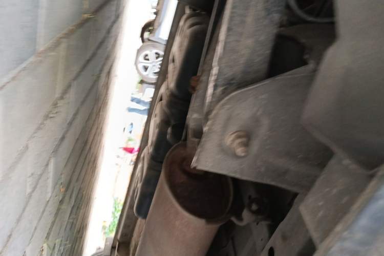 Used FORTHING Lingzhi PLUS 2021 2.0L Manual Luxury 7-Seater Chassis Rear Right