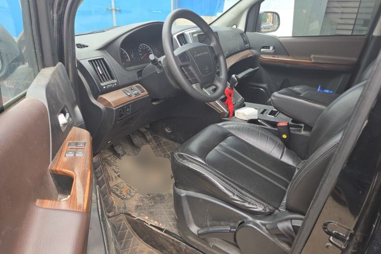 Used FORTHING Lingzhi PLUS 2021 2.0L Manual Comfort Model CNG 7-Seater Driver Seat
