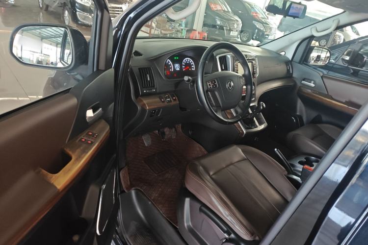 Used FORTHING Lingzhi PLUS 2021 2.0L Manual Luxury 7-Seater Driver Seat