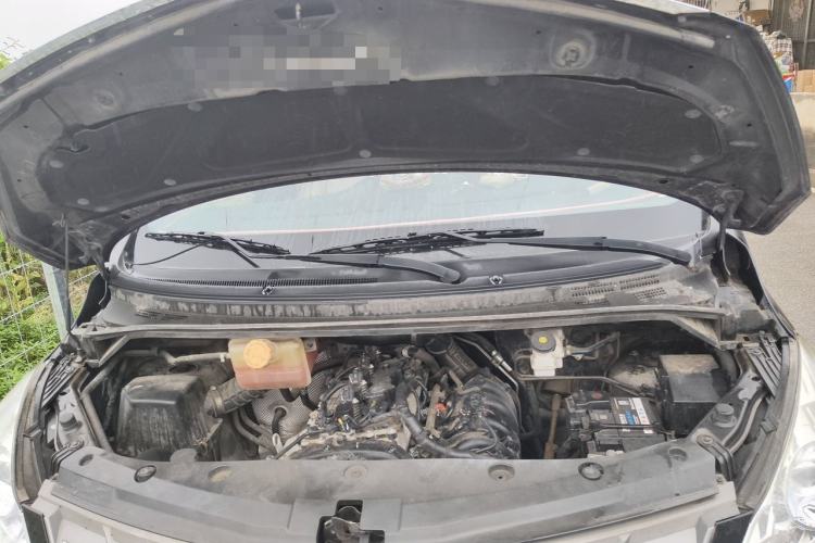 Used FORTHING Lingzhi PLUS 2021 2.0L Manual Luxury 7-Seater Engine Bay