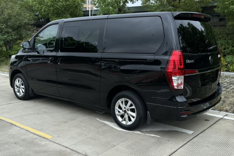 Used FORTHING Lingzhi PLUS 2021 2.0L Manual Luxury 7-Seater Exterior 6