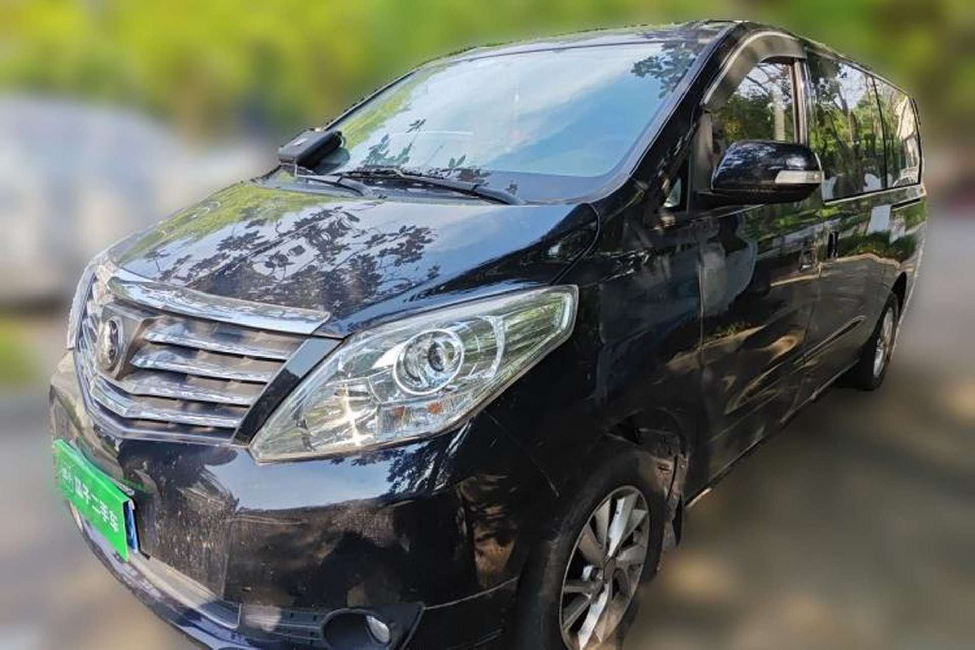 Used FORTHING Lingzhi PLUS 2021 Travel Edition 2.0L Manual Luxury 7-Seater Front Left 45 Deg