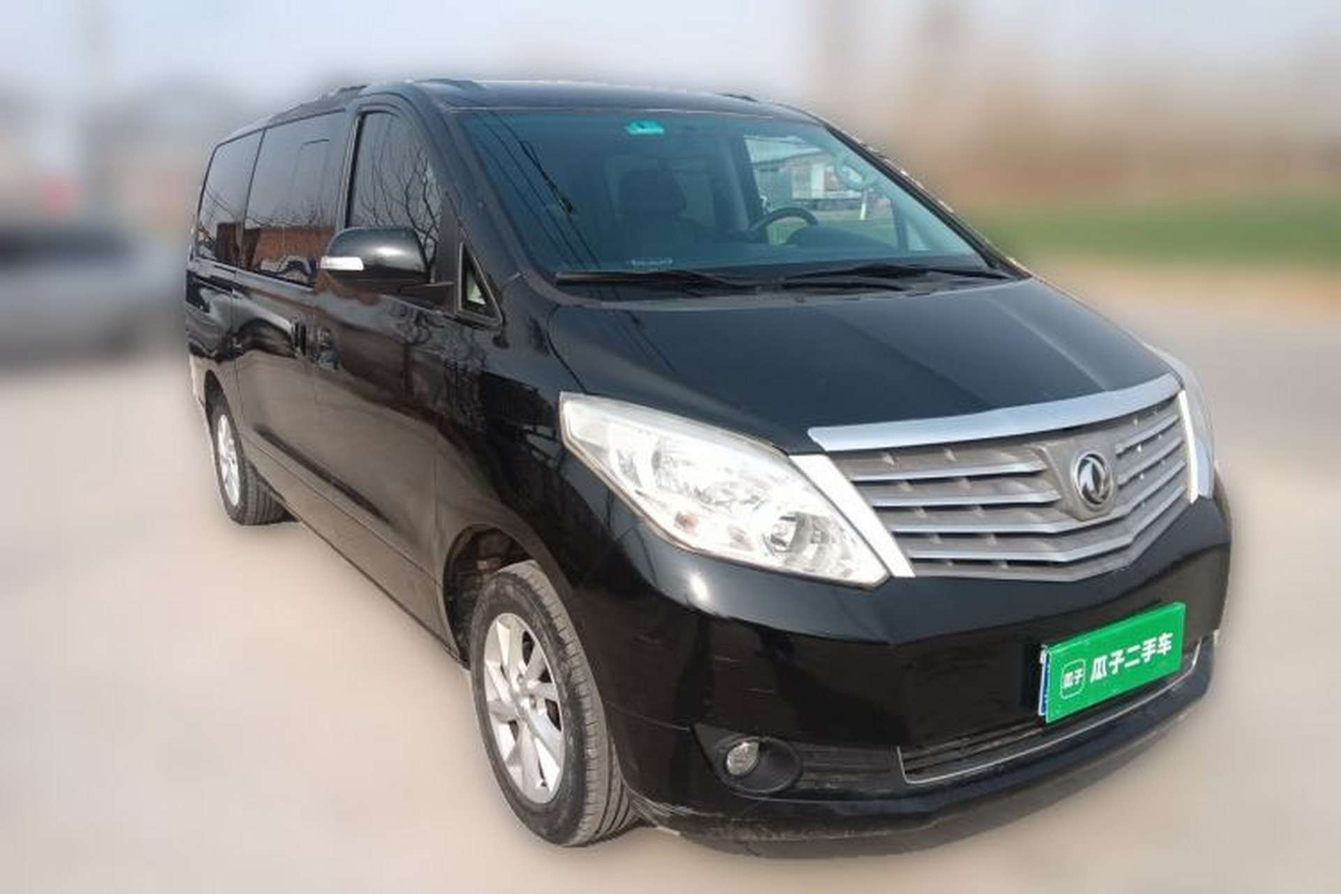 Used FORTHING Lingzhi PLUS 2021 2.0L Manual Luxury 7-Seater Front Right 45 Deg