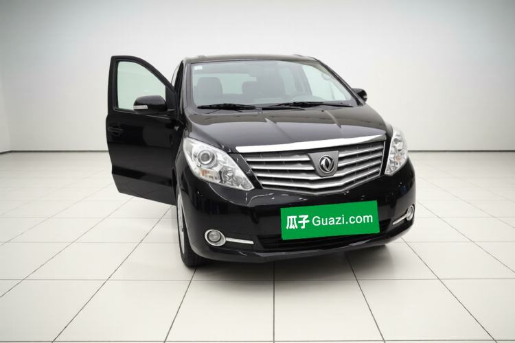 Used FORTHING Lingzhi PLUS 2021 2.0L Manual Luxury 7-Seater Front Right 45 Deg