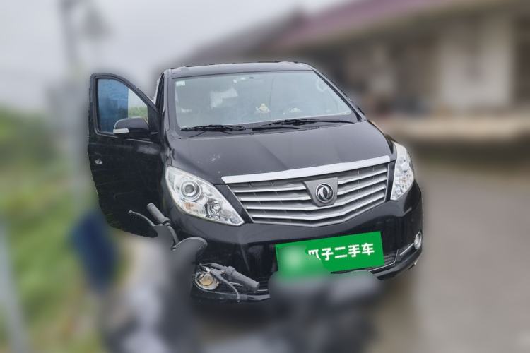 Used FORTHING Lingzhi PLUS 2021 2.0L Manual Luxury 7-Seater Front Right 45 Deg