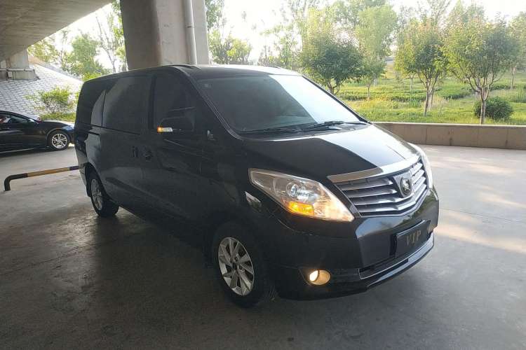 Used FORTHING Lingzhi PLUS 2021 Travel Edition 2.0L Manual Luxury 7-Seater Front Right 45 Deg