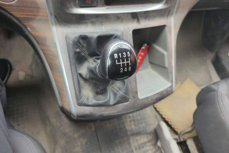 Used FORTHING Lingzhi PLUS 2021 Travel Edition 2.0L Manual Comfort Version 9 Seats Gear Lever