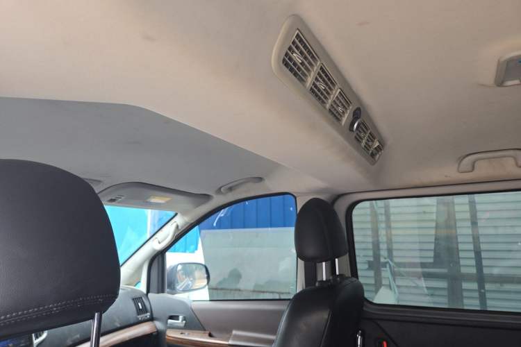 Used FORTHING Lingzhi PLUS 2021 2.0L Manual Comfort Model CNG 7-Seater Headliner