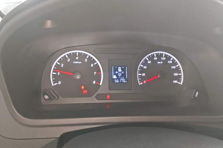 Used FORTHING Lingzhi PLUS 2021 2.0L Manual Luxury 7-Seater Instrument Cluster