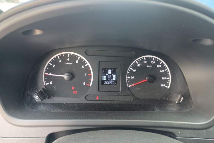 Used FORTHING Lingzhi PLUS 2021 2.0L Manual Luxury 7-Seater Instrument Cluster