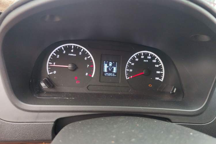 Used FORTHING Lingzhi PLUS 2021 2.0L Manual Comfort Model CNG 7-Seater Instrument Cluster