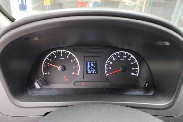 Used FORTHING Lingzhi PLUS 2021 2.0L Manual Luxury 7-Seater Instrument Cluster