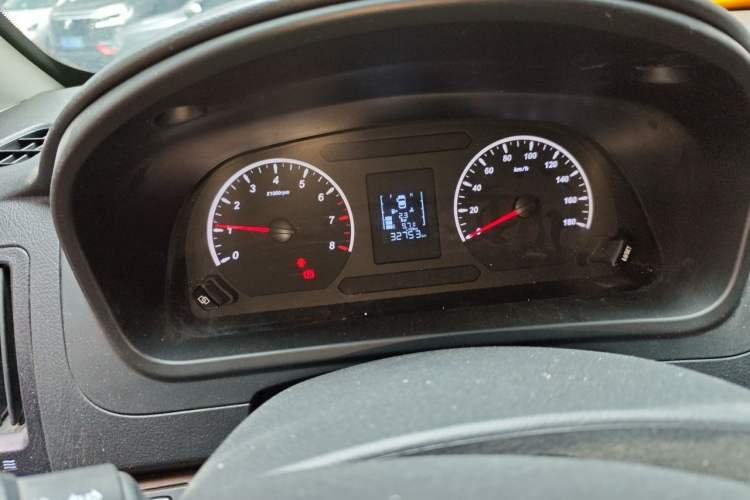 Used FORTHING Lingzhi PLUS 2021 2.0L Manual Comfort Version 7 Seats Instrument Cluster